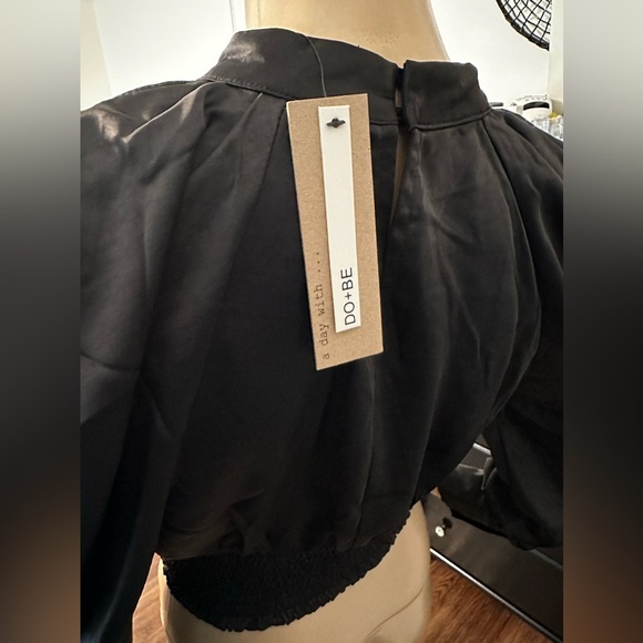 NWT-Satin Drape Sleeve Crop Cold Shoulder Top - Picture 9 of 9